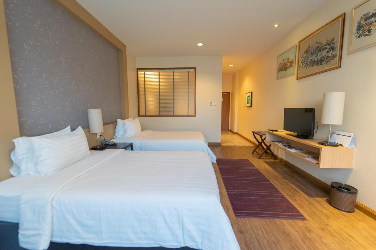 Rimkhobfa Urban Resort Самут Пракан Екстериор снимка